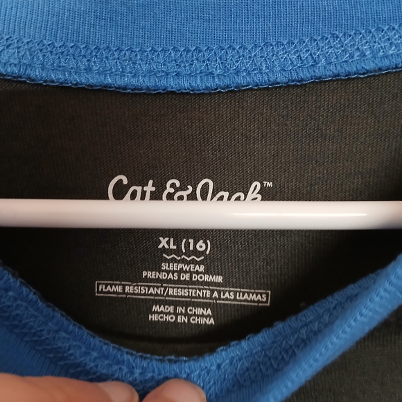 Yeti For Bed Kids Long Sleeve Shirt - Black - Picture 2 of 2